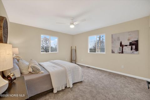 Tiny photo for 1107 Lemoyne Road, Northwood, OH 43619 (MLS # 10003186)