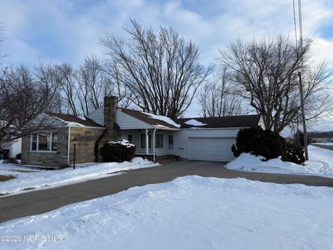 Photo of 1867 E 2nd Street, Defiance, OH 43512 (MLS # 10003820)