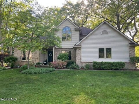 Photo of 526 Kitlou Court, Holland, OH 43528 (MLS # 10008150)