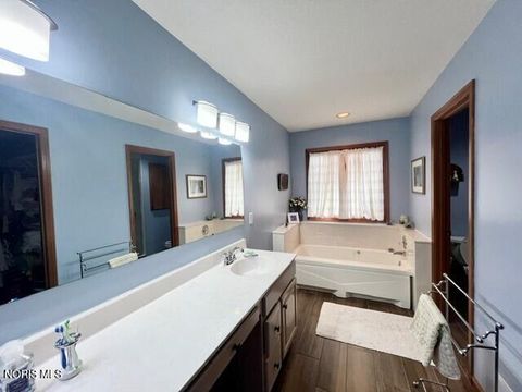 Tiny photo for 526 Kitlou Court, Holland, OH 43528 (MLS # 10008150)
