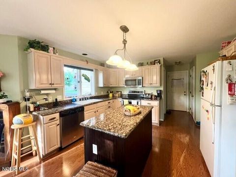 Tiny photo for 526 Kitlou Court, Holland, OH 43528 (MLS # 10008150)