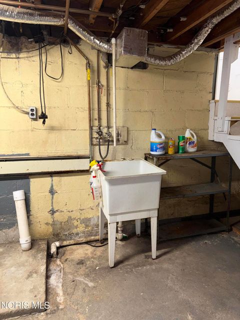 Tiny photo for 918 Birdseye Boulevard, Fremont, OH 43420 (MLS # 10006548)