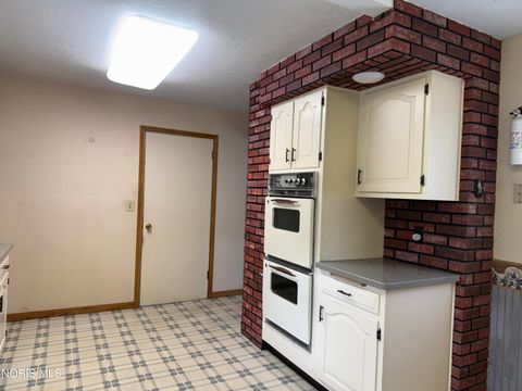 Tiny photo for 918 Birdseye Boulevard, Fremont, OH 43420 (MLS # 10006548)