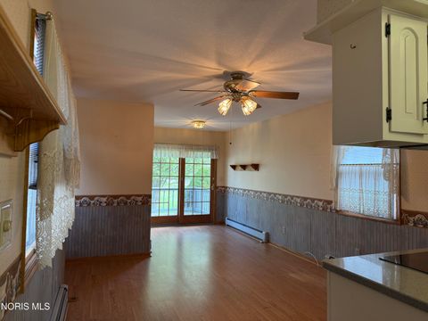 Tiny photo for 918 Birdseye Boulevard, Fremont, OH 43420 (MLS # 10006548)