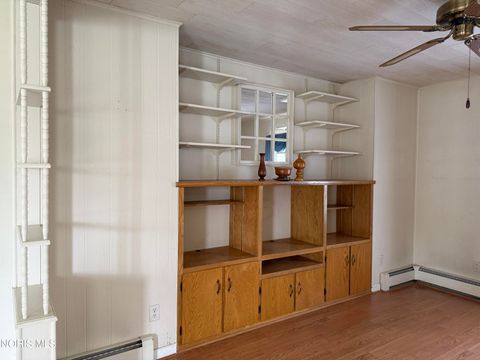 Tiny photo for 918 Birdseye Boulevard, Fremont, OH 43420 (MLS # 10006548)