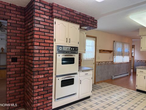 Tiny photo for 918 Birdseye Boulevard, Fremont, OH 43420 (MLS # 10006548)