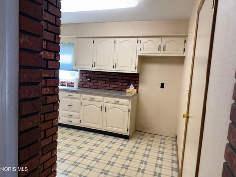 Tiny photo for 918 Birdseye Boulevard, Fremont, OH 43420 (MLS # 10006548)