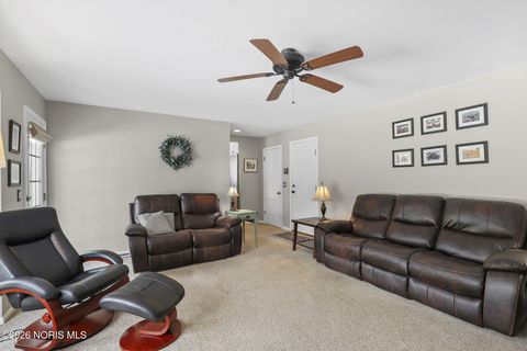 Tiny photo for 6928 Williamsburg Drive, Sylvania, OH 43560 (MLS # 10004030)