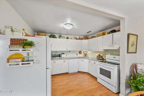 Tiny photo for 6640 Salisbury Road #Apt B312, Maumee, OH 43537 (MLS # 10012306)