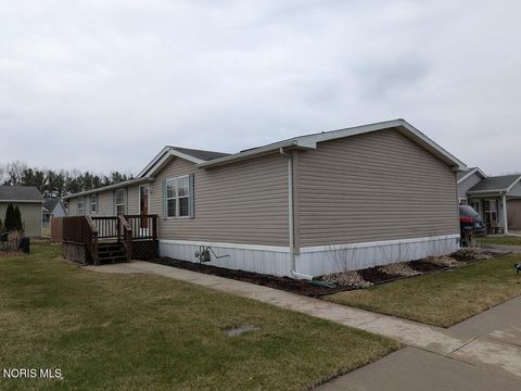 Tiny photo for 2158 Redbud Lane, Delta, OH 43515 (MLS # 10004100)