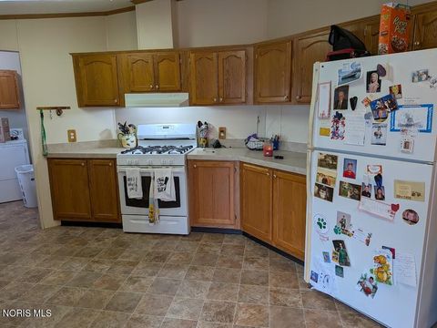 Tiny photo for 2158 Redbud Lane, Delta, OH 43515 (MLS # 10004100)