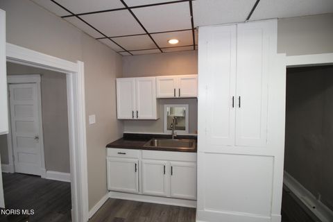 Tiny photo for 1651 Nebraska Avenue, Toledo, OH 43607 (MLS # 10009096)