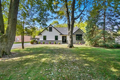 Tiny photo for 872 Cherry Street, Perrysburg, OH 43551 (MLS # 6136091)