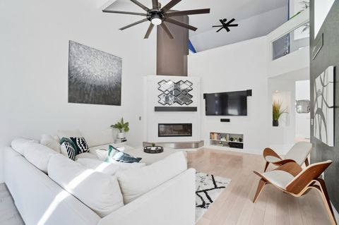 Tiny photo for 872 Cherry Street, Perrysburg, OH 43551 (MLS # 6136091)