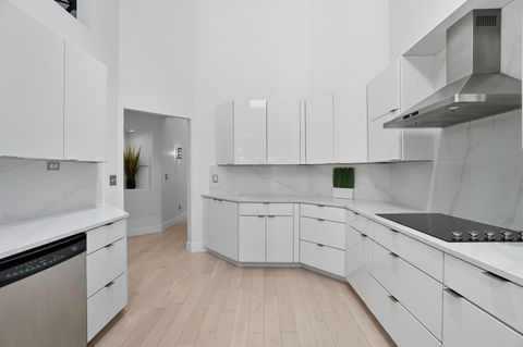 Tiny photo for 872 Cherry Street, Perrysburg, OH 43551 (MLS # 6136091)