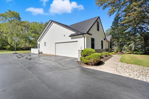 Tiny photo for 872 Cherry Street, Perrysburg, OH 43551 (MLS # 6136091)