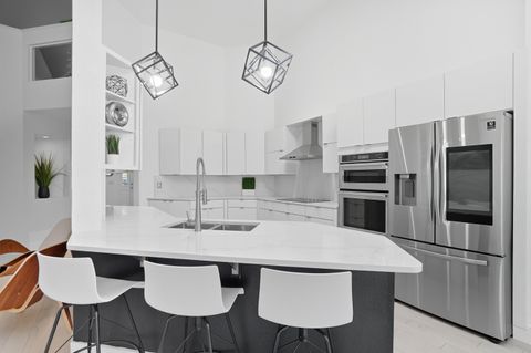 Tiny photo for 872 Cherry Street, Perrysburg, OH 43551 (MLS # 6136091)