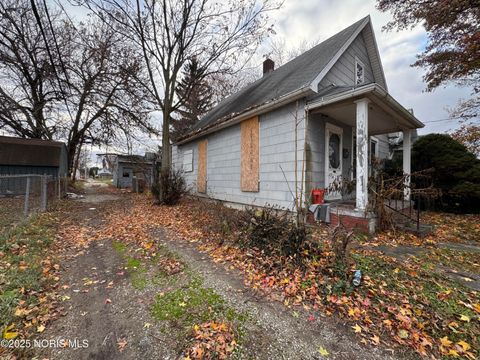 Tiny photo for 332 Kosciusko Street, Toledo, OH 43608 (MLS # 10001607)