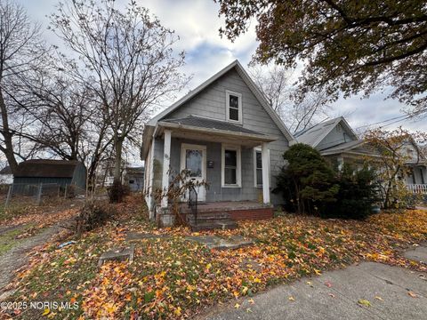 Tiny photo for 332 Kosciusko Street, Toledo, OH 43608 (MLS # 10001607)