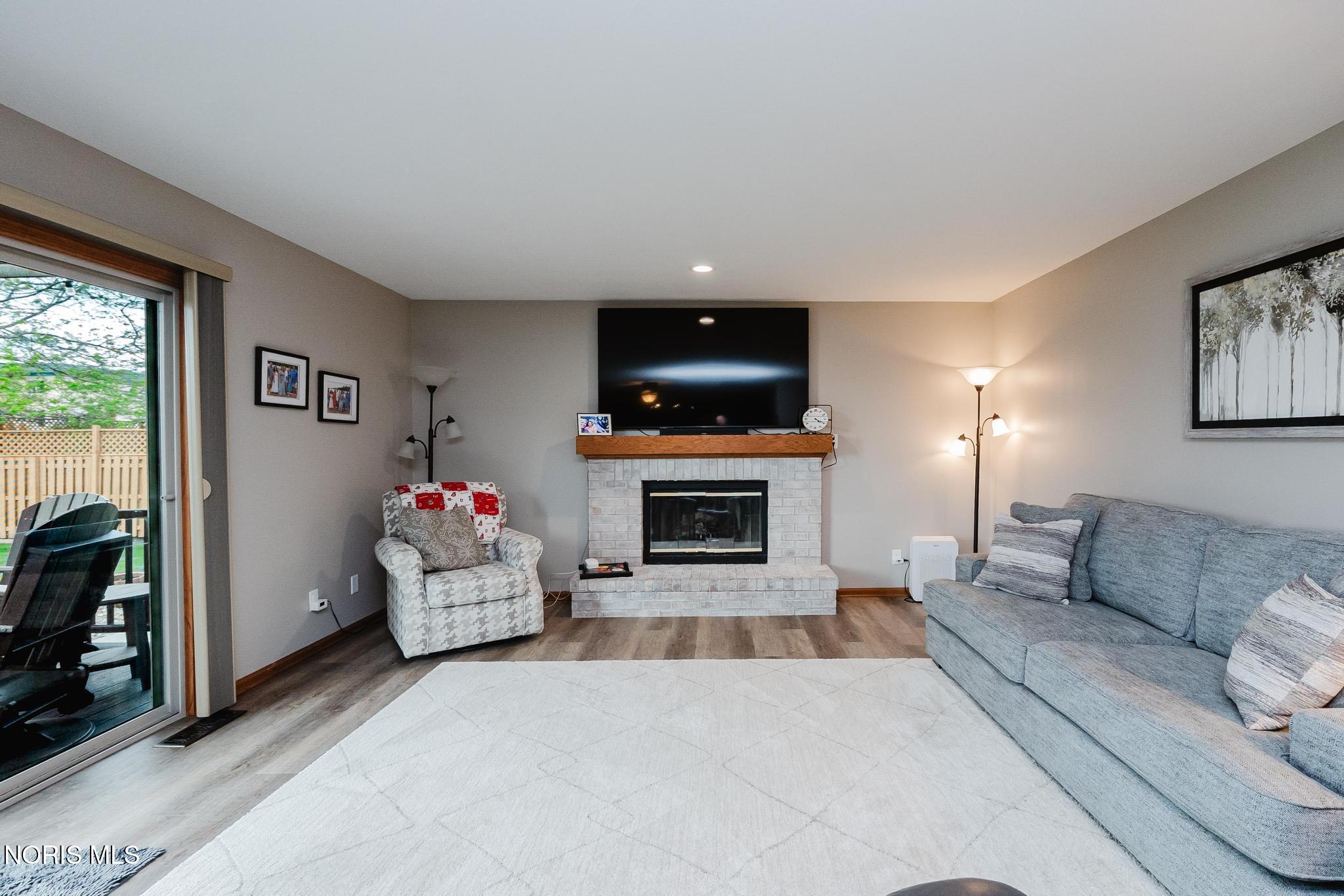 2318 Chestnut Lane