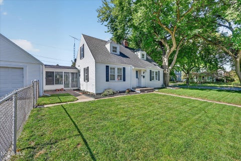 Tiny photo for 4441 Westway Street, Toledo, OH 43612 (MLS # 10014333)