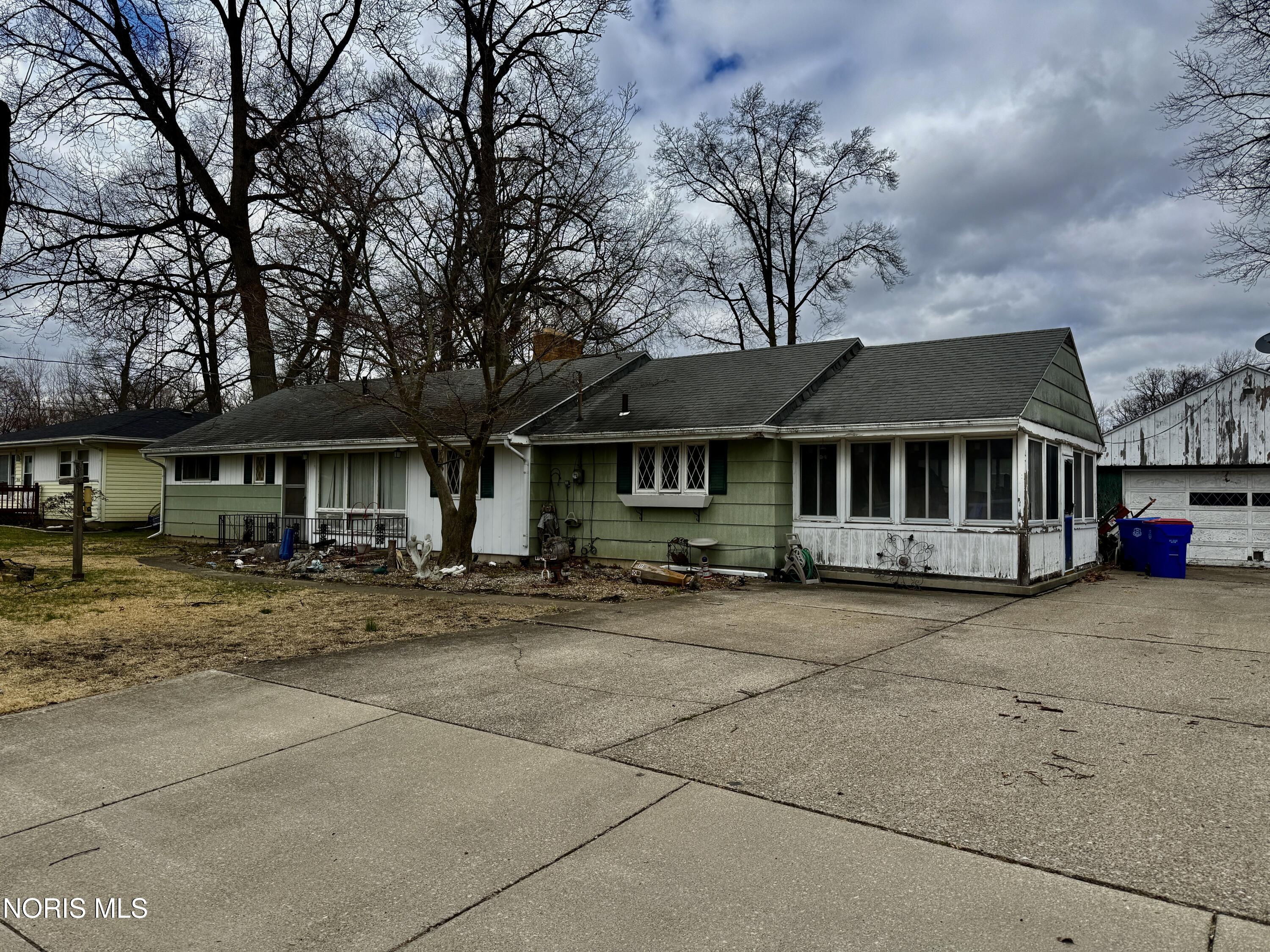 7010 Dunn Drive