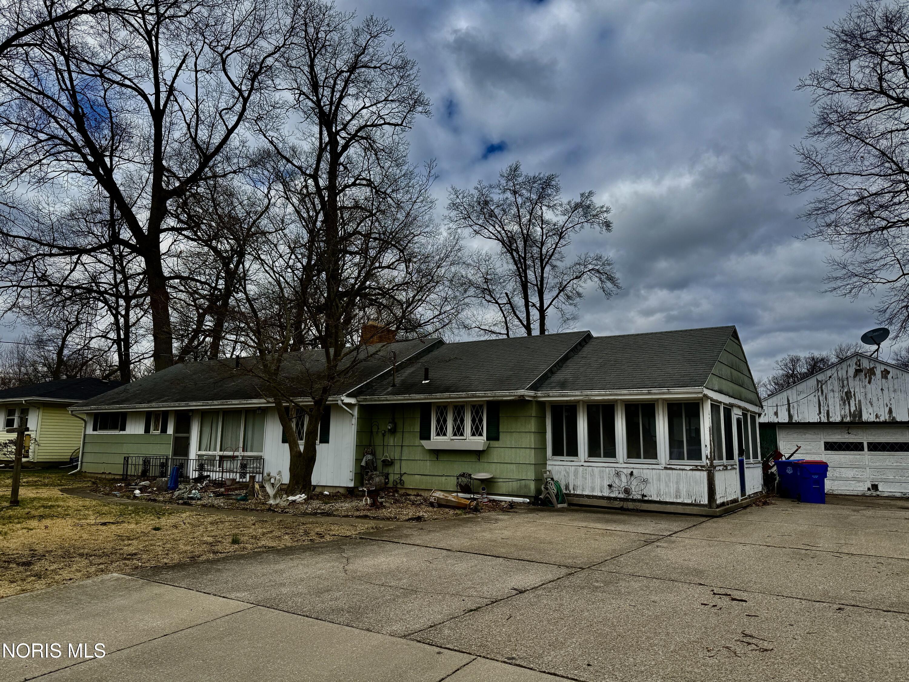 7010 Dunn Drive