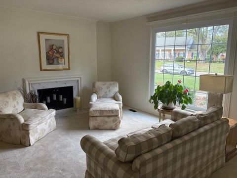 Tiny photo for 4801 Southbridge Road, Toledo, OH 43623 (MLS # 10000065)