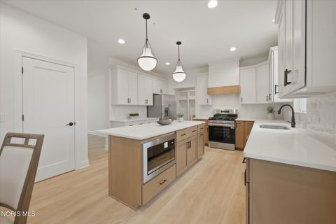 Tiny photo for 8801 Harlow Court, Sylvania, OH 43560 (MLS # 10005385)