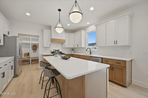 Tiny photo for 8801 Harlow Court, Sylvania, OH 43560 (MLS # 10005385)