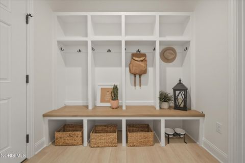 Tiny photo for 8801 Harlow Court, Sylvania, OH 43560 (MLS # 10005385)