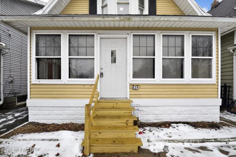 Tiny photo for 624 Carlton Street, Toledo, OH 43609 (MLS # 10002854)
