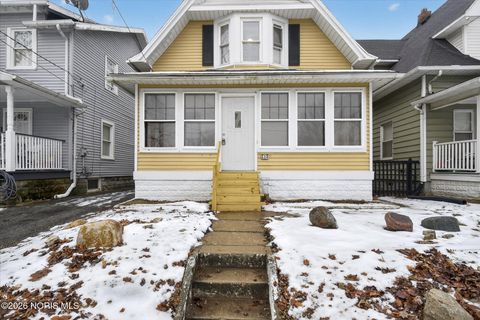 Tiny photo for 624 Carlton Street, Toledo, OH 43609 (MLS # 10002854)