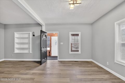 Tiny photo for 624 Carlton Street, Toledo, OH 43609 (MLS # 10002854)