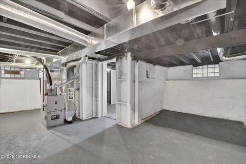 Tiny photo for 624 Carlton Street, Toledo, OH 43609 (MLS # 10002854)