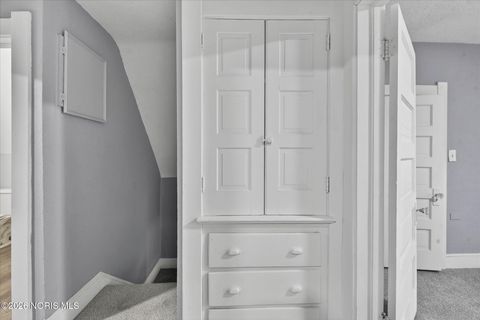 Tiny photo for 624 Carlton Street, Toledo, OH 43609 (MLS # 10002854)