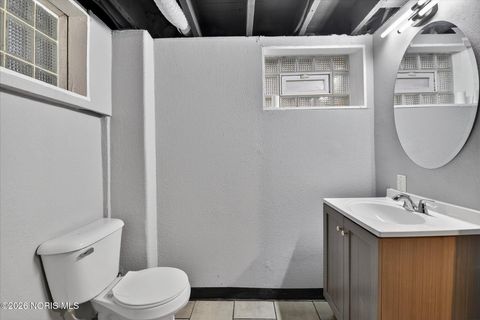 Tiny photo for 624 Carlton Street, Toledo, OH 43609 (MLS # 10002854)