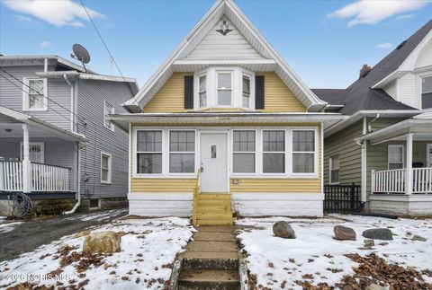 Tiny photo for 624 Carlton Street, Toledo, OH 43609 (MLS # 10002854)