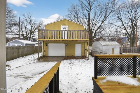 Tiny photo for 624 Carlton Street, Toledo, OH 43609 (MLS # 10002854)