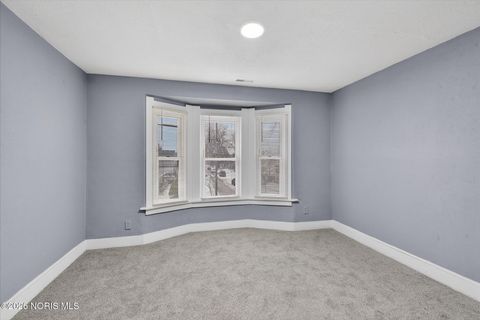 Tiny photo for 624 Carlton Street, Toledo, OH 43609 (MLS # 10002854)