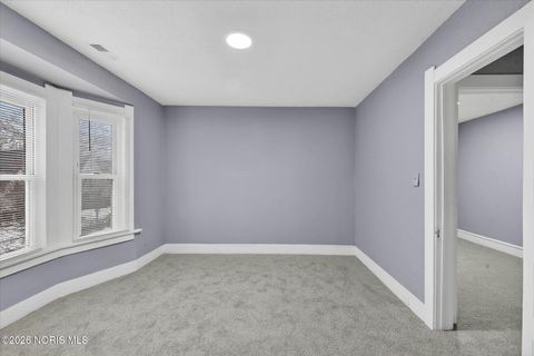 Tiny photo for 624 Carlton Street, Toledo, OH 43609 (MLS # 10002854)