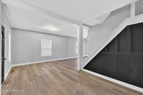 Tiny photo for 624 Carlton Street, Toledo, OH 43609 (MLS # 10002854)