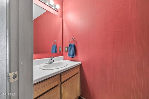 Tiny photo for 1369 Austin Court, Perrysburg, OH 43551 (MLS # 10009618)