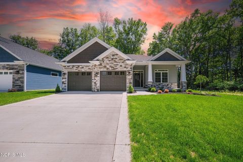 Photo of 6825 Kelker Street, Toledo, OH 43617 (MLS # 10008159)