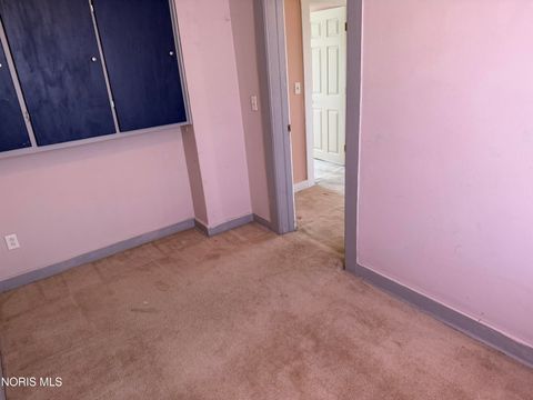 Tiny photo for 204 Short Street, Northwood, OH 43619 (MLS # 10005699)