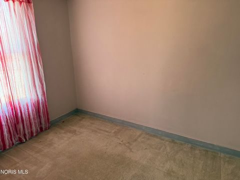 Tiny photo for 204 Short Street, Northwood, OH 43619 (MLS # 10005699)