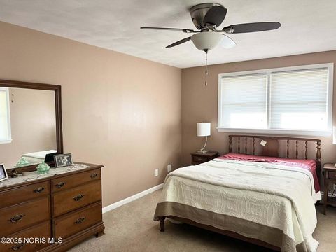 Tiny photo for 822 Bright Road, Findlay, OH 45840 (MLS # 10000215)