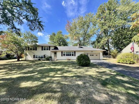 Photo of 822 Bright Road, Findlay, OH 45840 (MLS # 10000215)