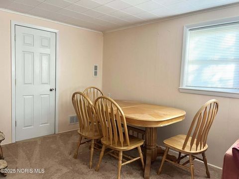 Tiny photo for 822 Bright Road, Findlay, OH 45840 (MLS # 10000215)
