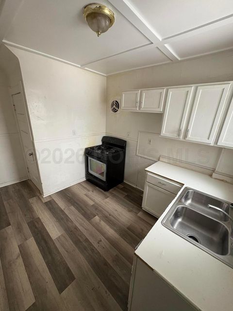 Tiny photo for 1102 Woodward Avenue, Toledo, OH 43608 (MLS # 10003473)